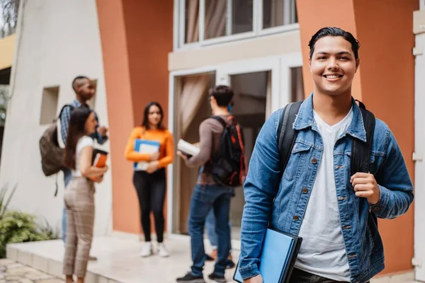 Lo que piensan los jóvenes guatemaltecos sobre su futuro