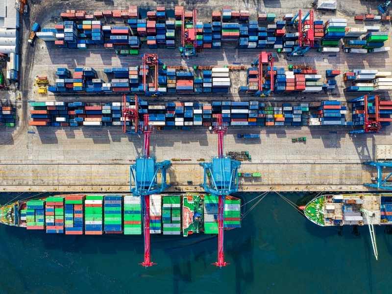 Contenedores de exportación relacionados con comercio internacional y empresas de Guatemala.