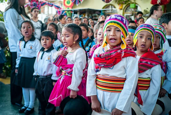 Educación bilingüe maya